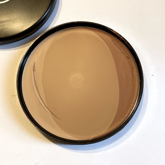 Crème foundation three for all Jerome Alexander - Picture 2 of 3